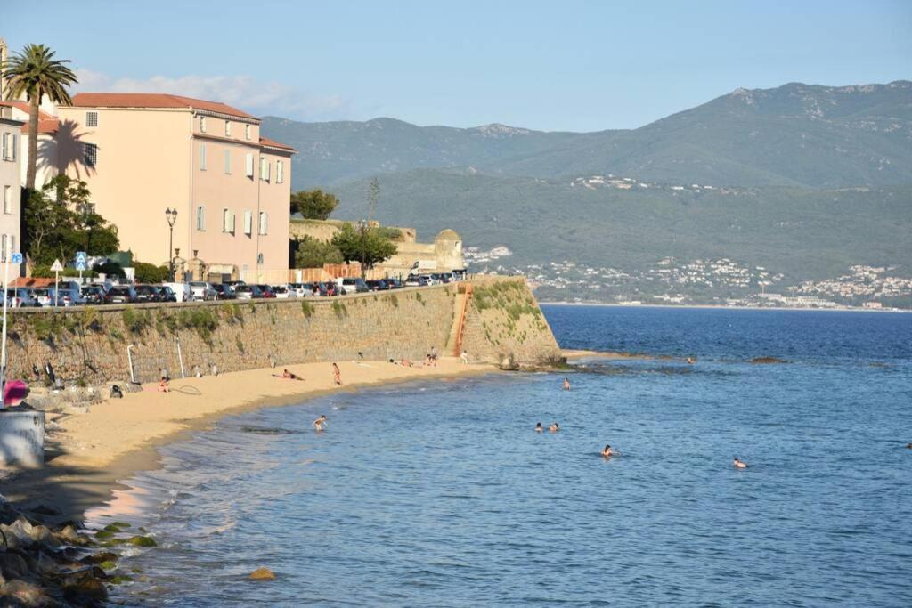 Appartement Plein De Charme - Ajaccio Hyper Centre מראה חיצוני תמונה